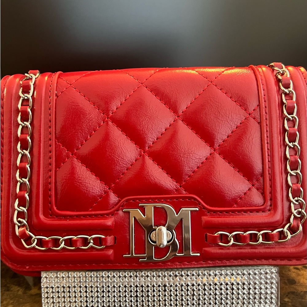 NWT Red Badgley Mischka Quilted Chain Shoulder Bag - Picture 4 of 11